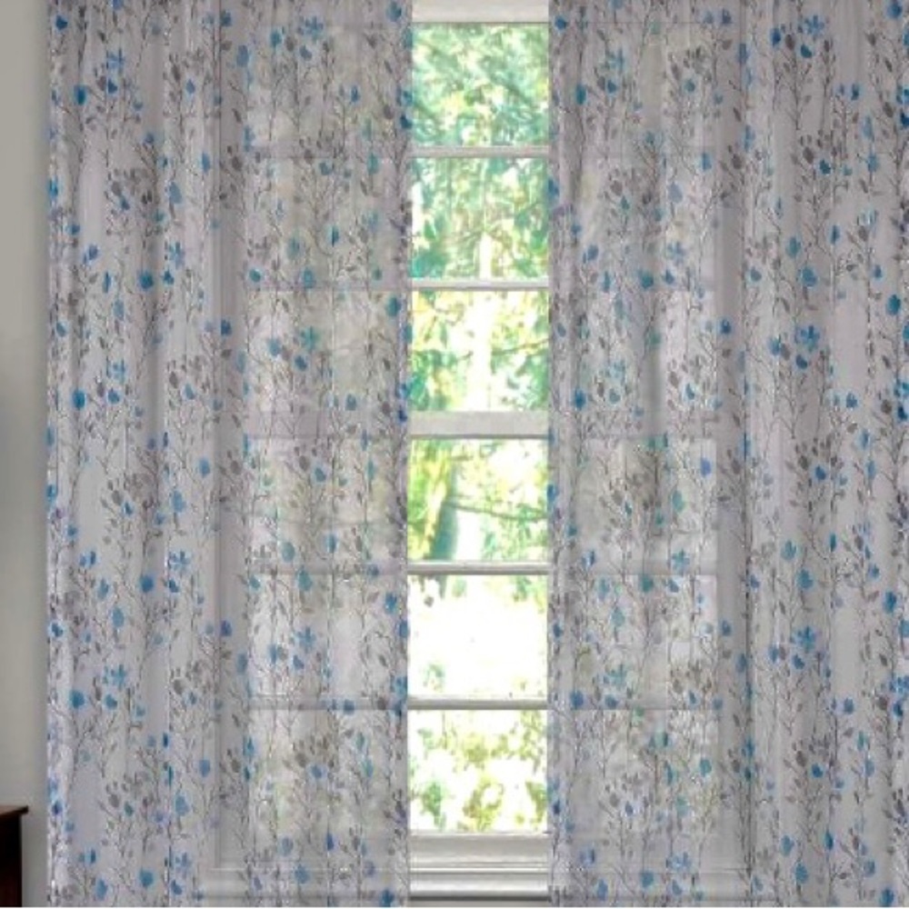Comfort Bay Decorative Window watercolor blooms